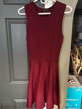 Eva Longoria Sleeveless Fit & Flare Dress in Wine